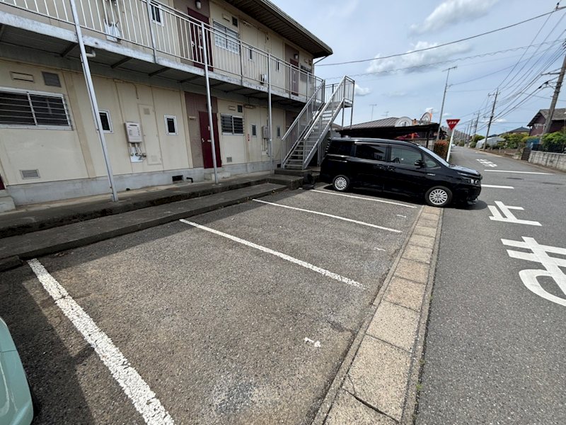 グリーンハイツ（深谷上柴町西） 駐車場