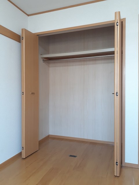 フレーシアＡ 収納