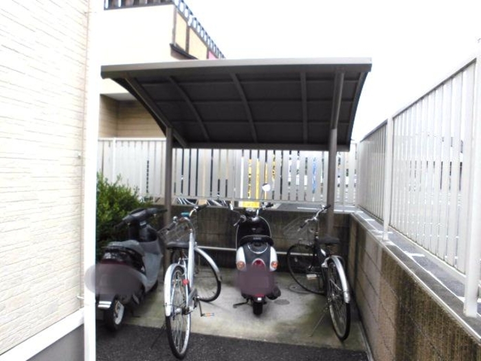 エーデル･ハイム 駐車場