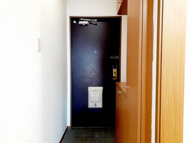 クリスタルＫＵＭＡＧＡＹＡ－Ｂ 玄関