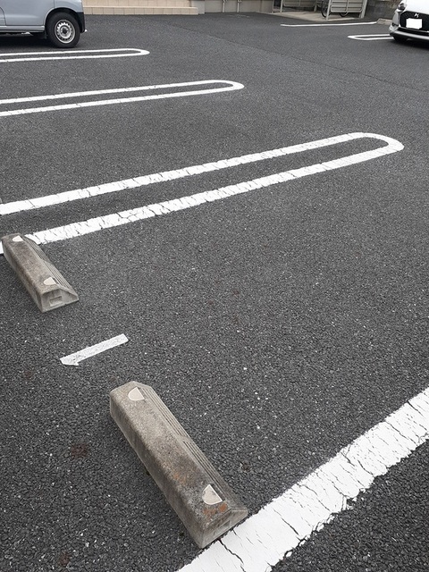 カリーノ 駐車場