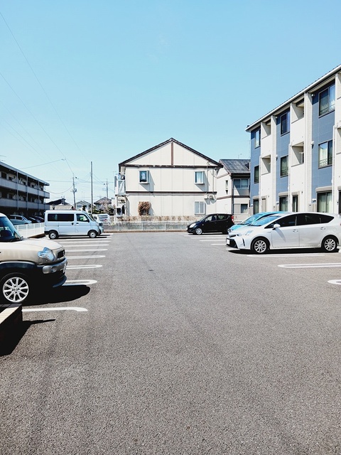 ヴェゼル 駐車場