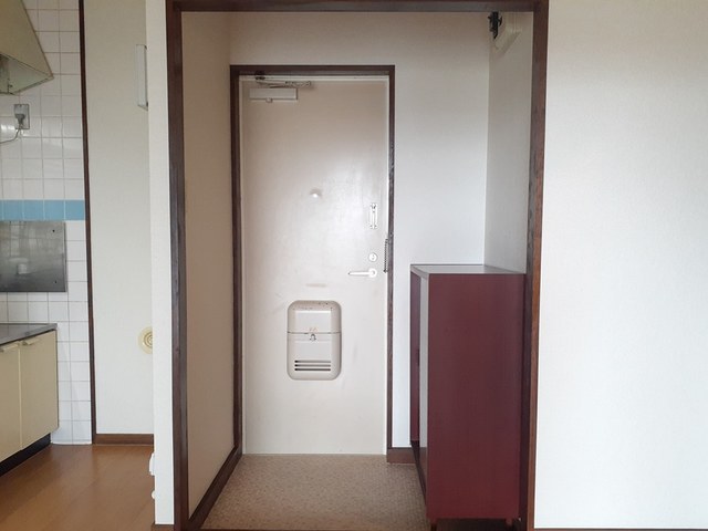 エルディム・城西Ａ 玄関