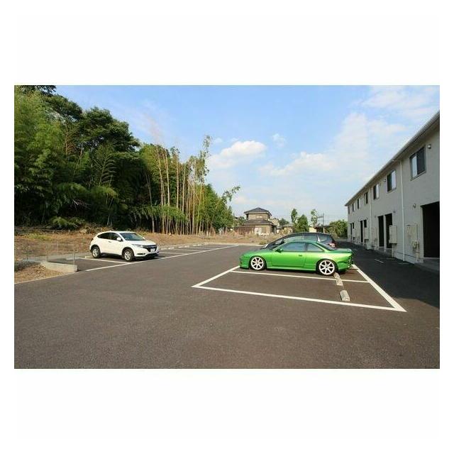 ソレイユコート 駐車場