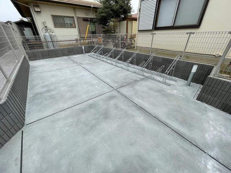 リブリ・辰佳・中富町 駐車場