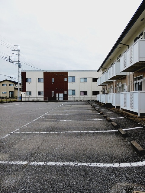 サンハイム妻沼 駐車場