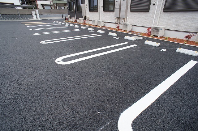 ラ・フェリーチェⅠ 駐車場