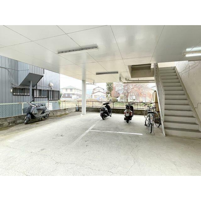 埼玉県入間郡毛呂山町中央４丁目5-23 駐車場