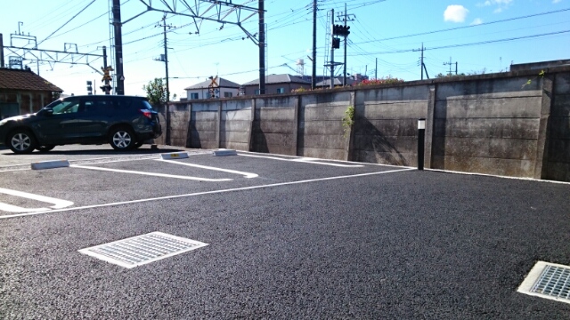 グランツ 駐車場