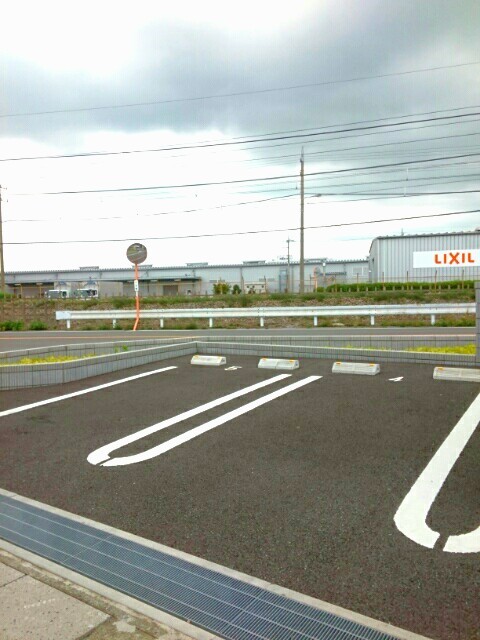 アニバーサリー 駐車場