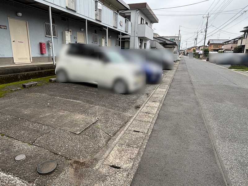 サニーハイツ上柴 駐車場