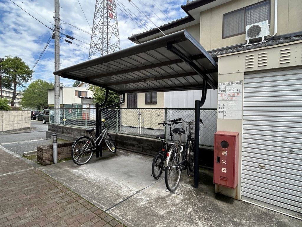 レオパレスラフィーニア その他