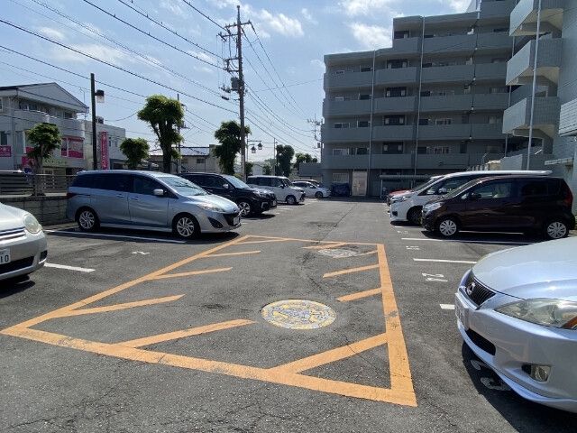 ガーデンスクエア北坂戸 駐車場