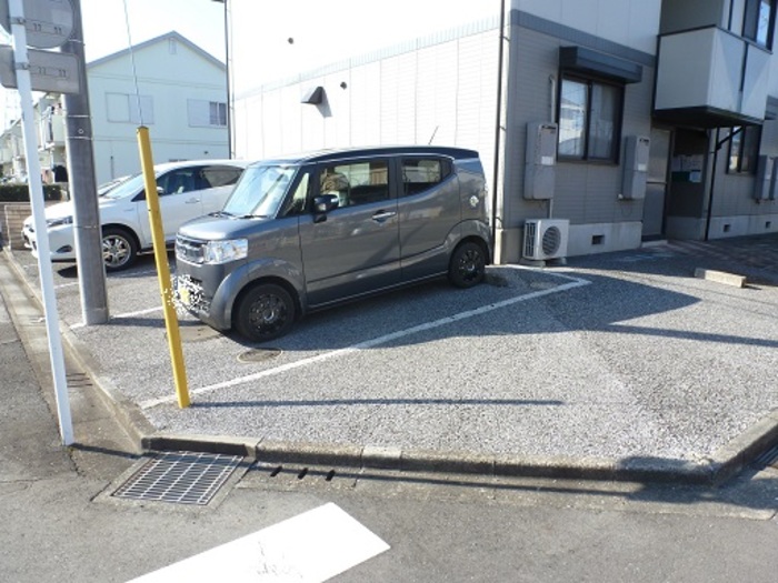 グランヴィル 駐車場
