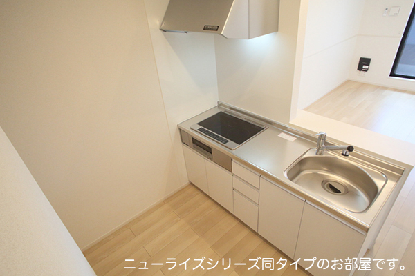 ヒカルサ深谷ウエスト キッチン