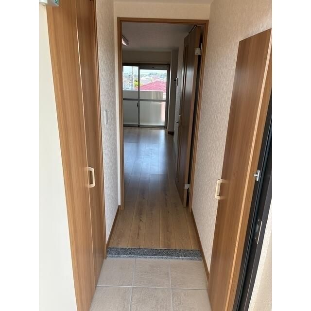 グランインカム曙 玄関