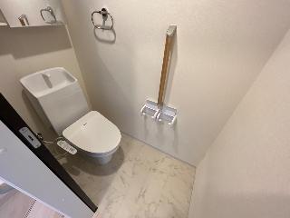 ソラーレ（東松山市松山町　アパートⅡ期新築工事） トイレ