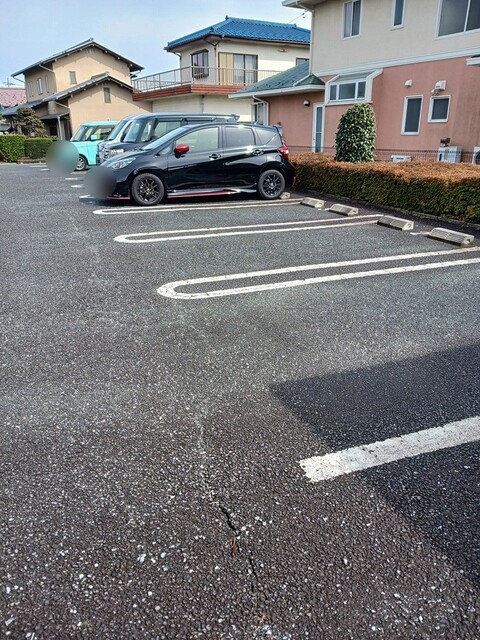 ベルベデュエル 駐車場