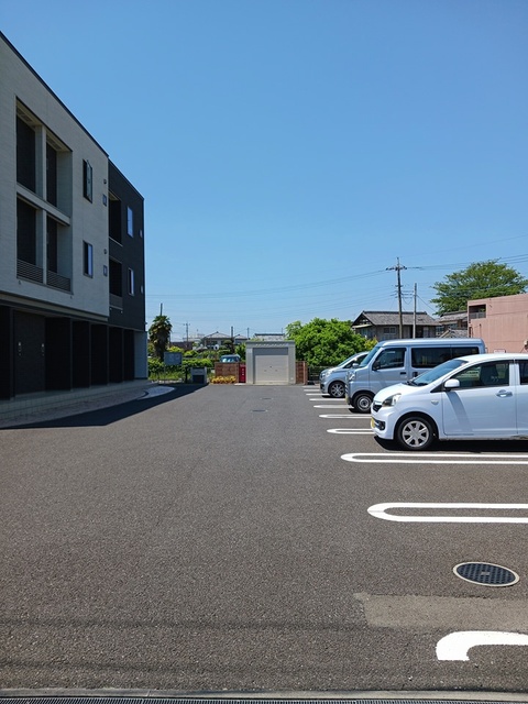 ルーナ　カーサ 駐車場