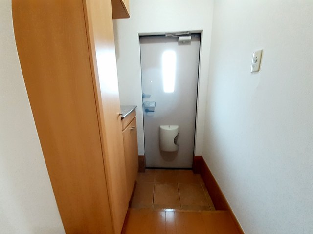 ジュネス 玄関