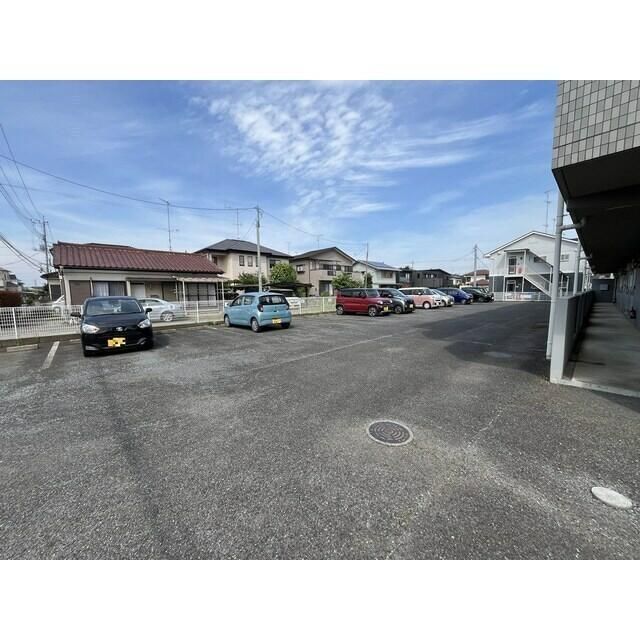 フォレストグローブ 駐車場