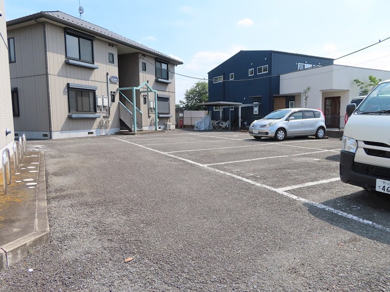 ビュー・もくせい　Ｂ棟 駐車場