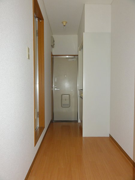 コーネル東大宮  玄関