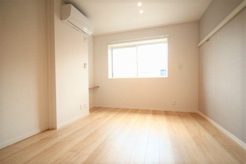リフィシア   ベッドルーム
