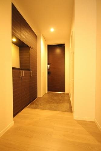 リフィシア  玄関