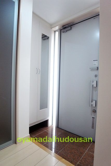 ボヌール3  玄関