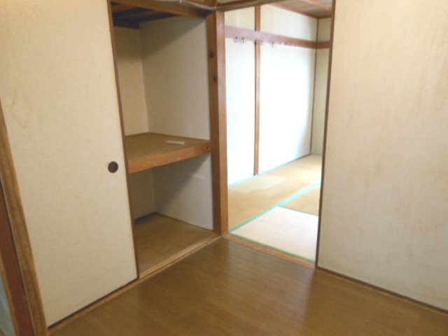 大和アパート リビング