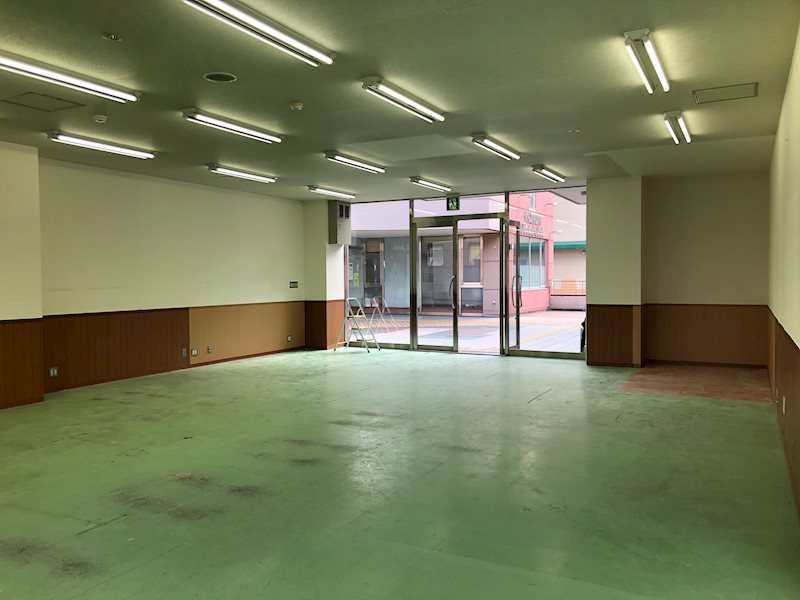 小山テナント3 玄関