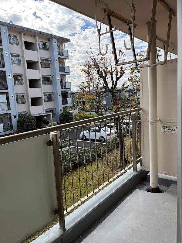 守山駅前東住宅３号　203号 ベランダ