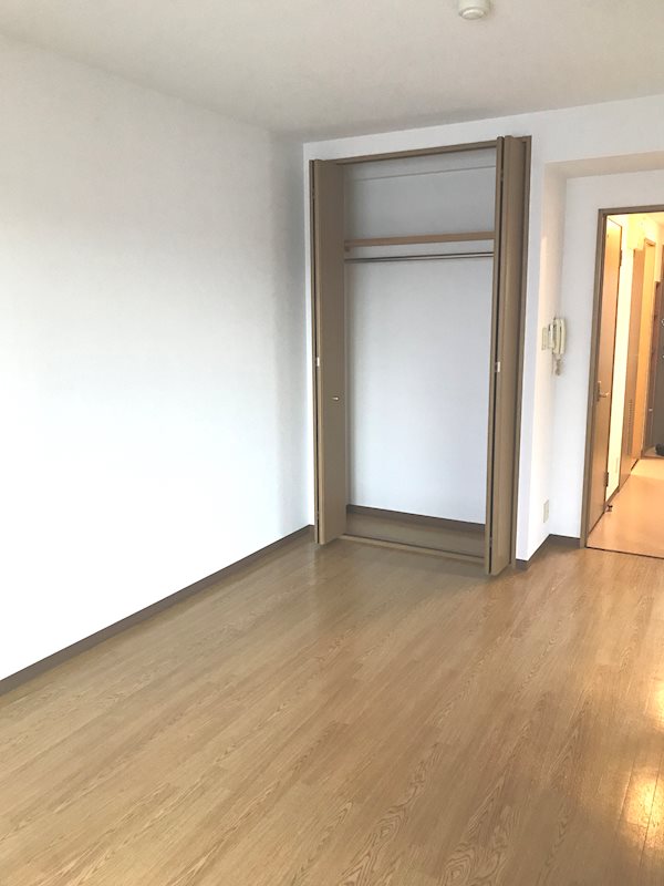 ネオ・フラッツ野洲 玄関