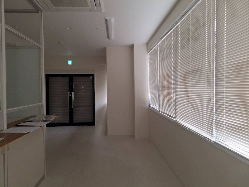 一里山中央ビル リビング