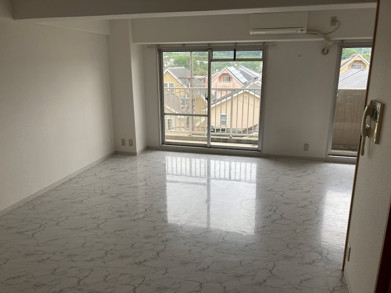 CUREZZA瀬田西 リビング