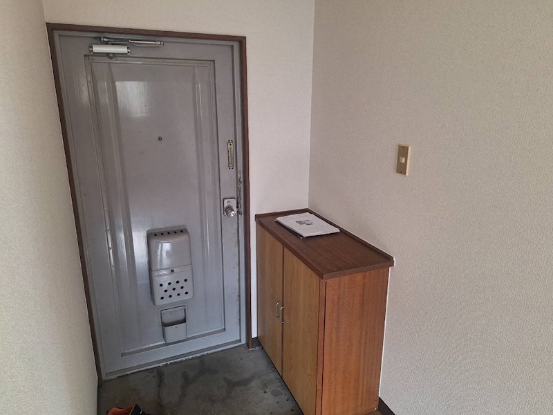 コーポサン 玄関