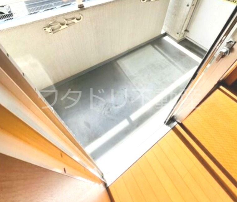 橘ビル ベランダ