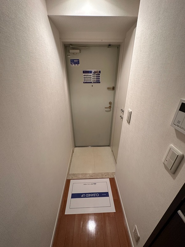 レジディア浅草吾妻橋 玄関