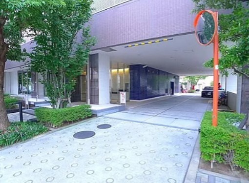 プラウドタワー亀戸 駐車場