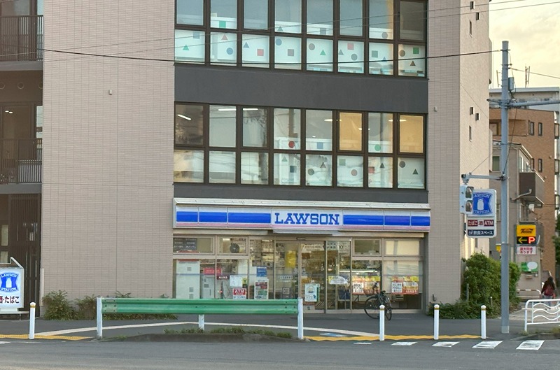 ディアレイシャス東京ベイ潮見 コンビニ