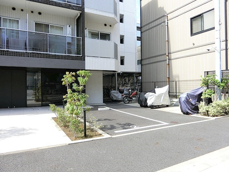 レアライズ清澄白河 駐車場