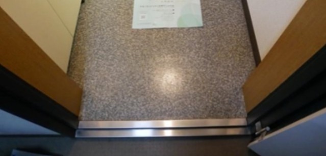 メゾン・ド・ヴィレ浅草橋 玄関