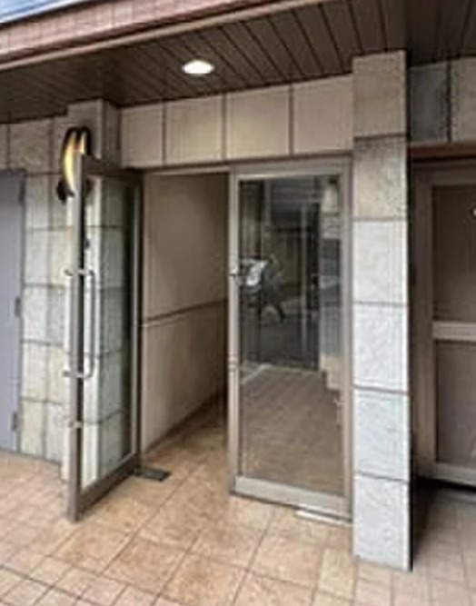 ル・リオン上野ステーションコート エントランス