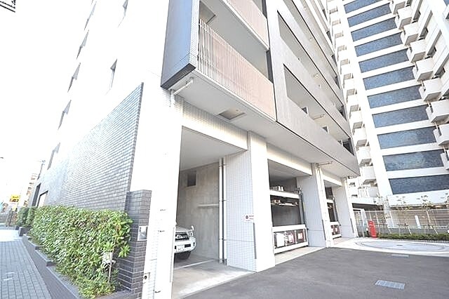 ロイズスクエア東陽町 駐車場