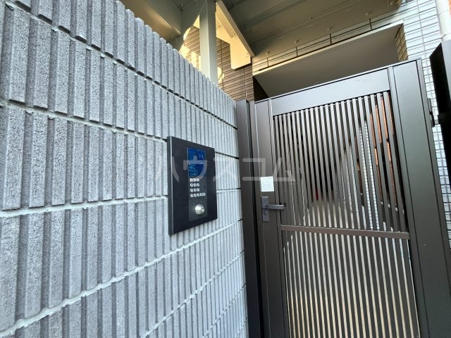 ラフィーネ大和 エントランス