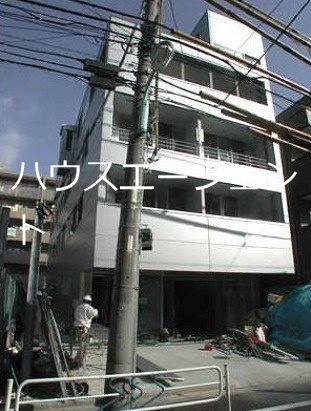 フラットカズン 303号室 外観