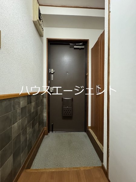 オークハイツ 玄関