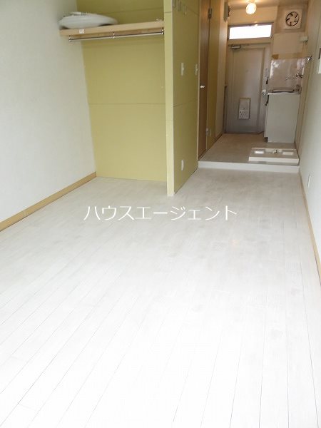 モア６ ベッドルーム