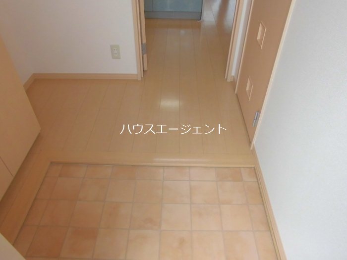 リヴェール司 玄関